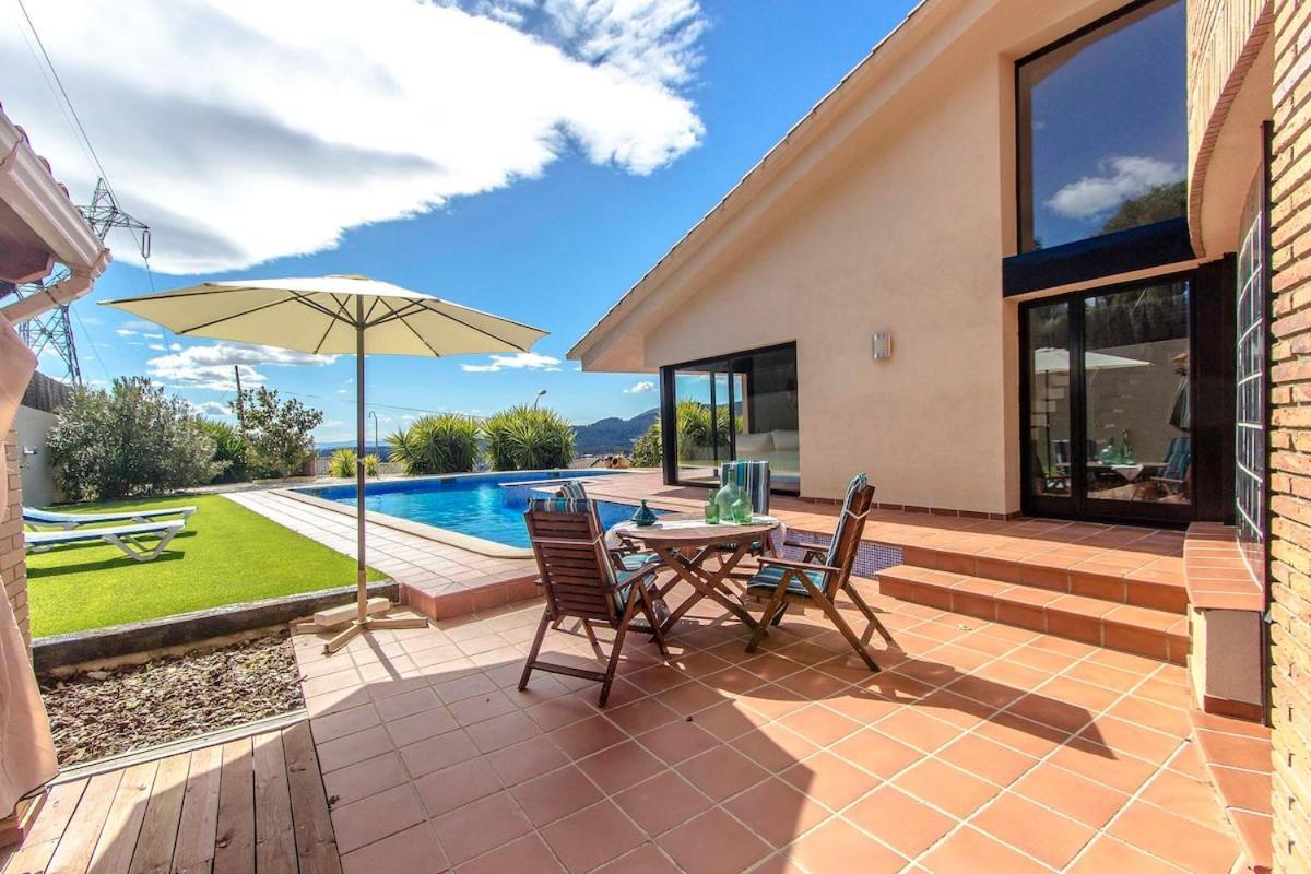 Catalunya Casas Stunning Modern Villa And Just Half Hour To Barcelona! Caldes De Montbui Ngoại thất bức ảnh